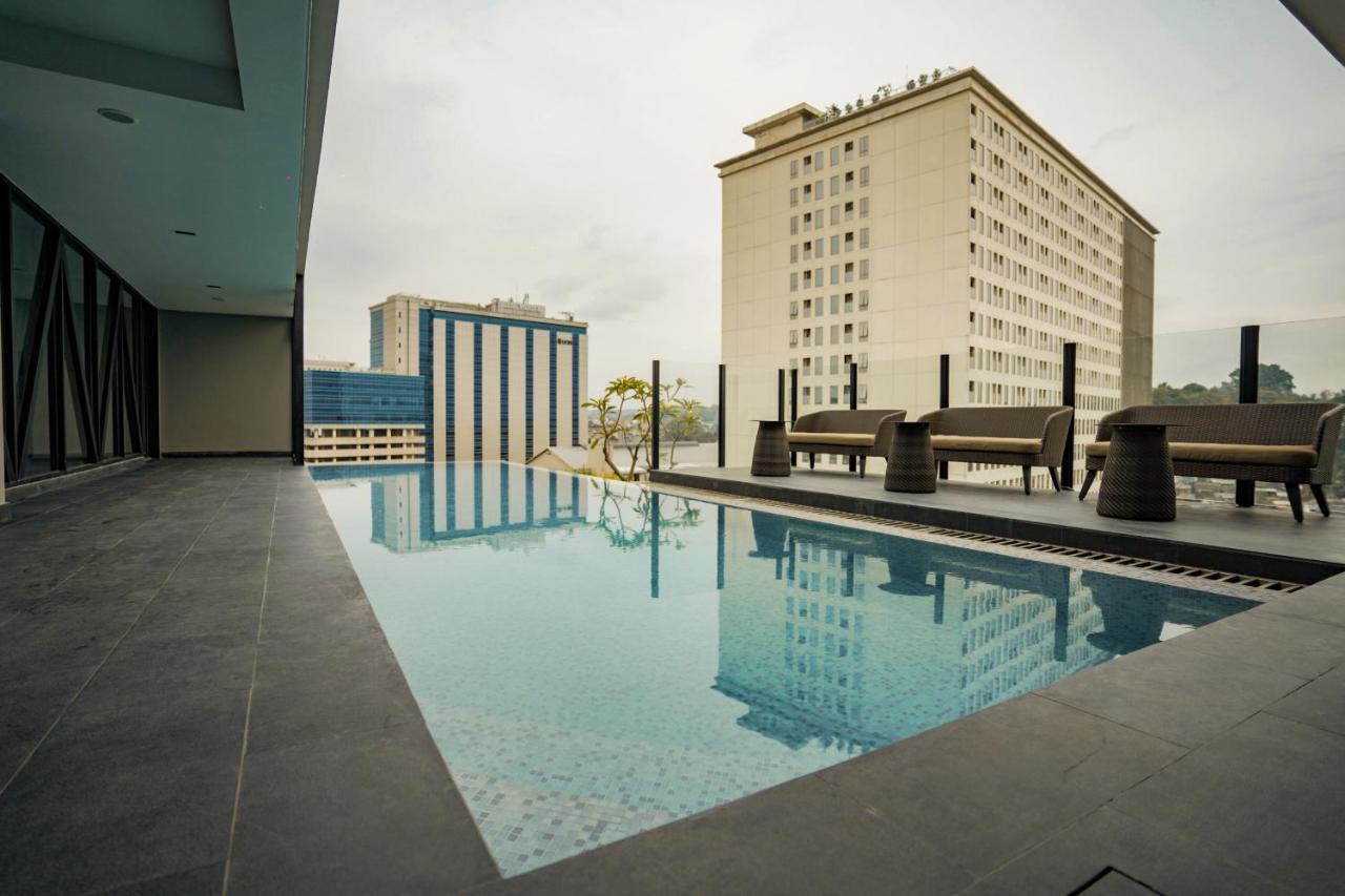 Awann Sewu Boutique Hotel&Suite Semarang Bagian luar foto